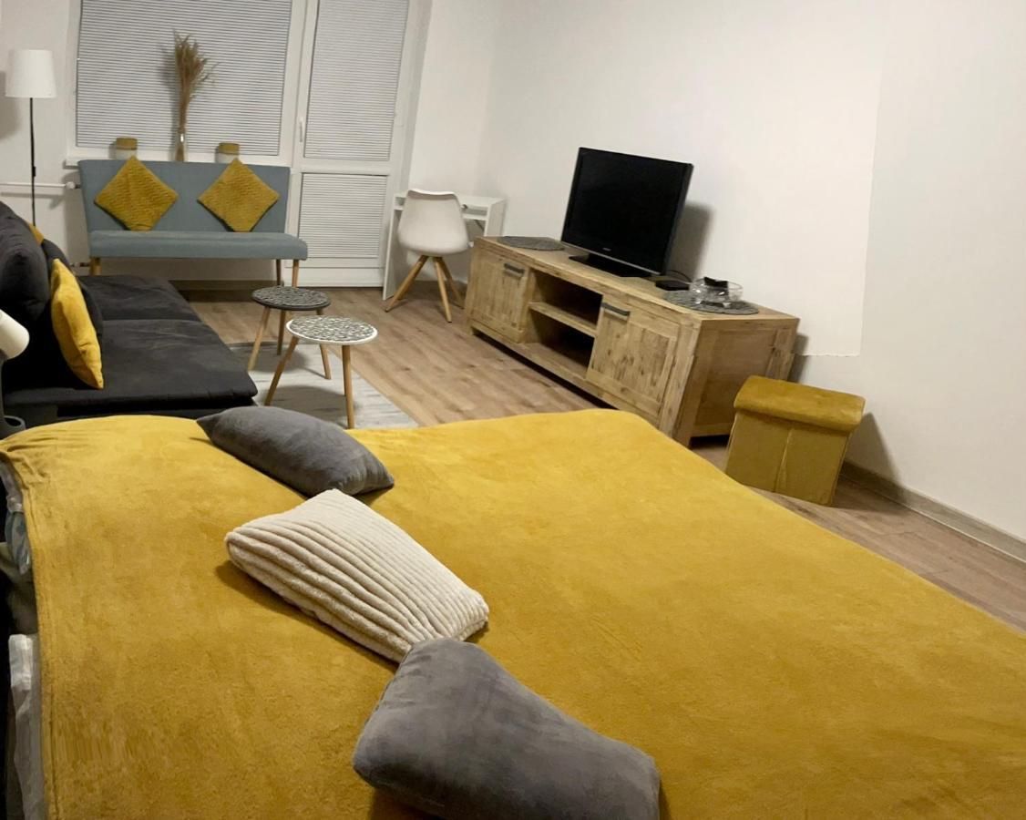City Ela Center Košice Eksteriør bilde